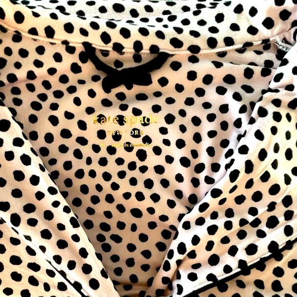 KATE SPADE NEW YORK Two-Piece Polka-Dot Pajama Set - Picture 5 of 15